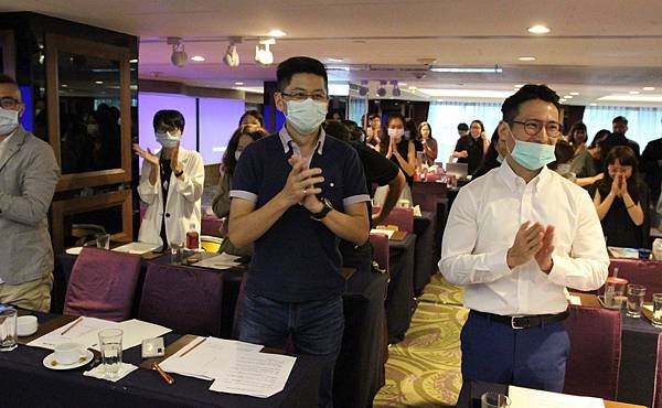 109年度成舍企業設計師簡報比賽決賽 (88).JPG