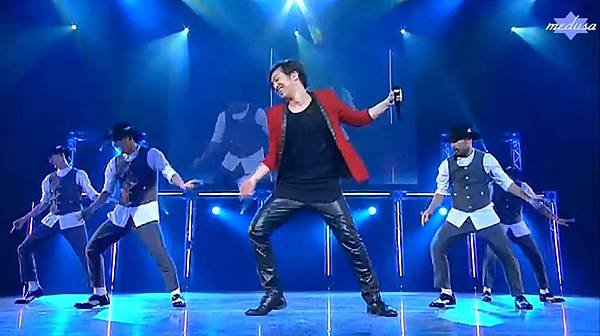 RISING FES 2015～2016跨年演唱會