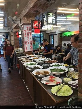 馬來西亞-吉打 胡小姐&amp;蔡小姐全家福~在宜蘭心悦齋素食餐廳!