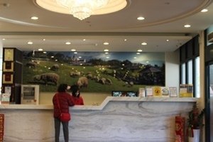 1490510617-442814982.jpg
