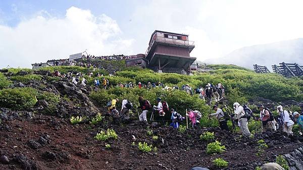 日本自助遊 [富士山登頂遊記及注意事項]