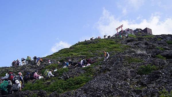 日本自助遊 [富士山登頂遊記及注意事項]