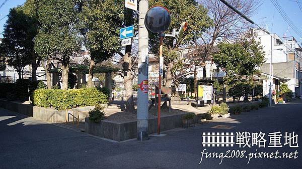 002.jpg