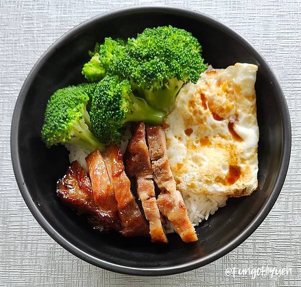 《子緣食記》之自家製西蘭花煎蛋叉燒飯