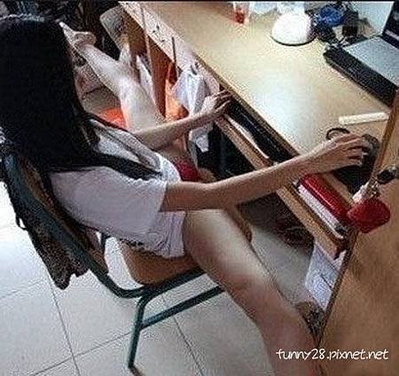 真正的男人需要一個「癡迷電腦」的女人！33