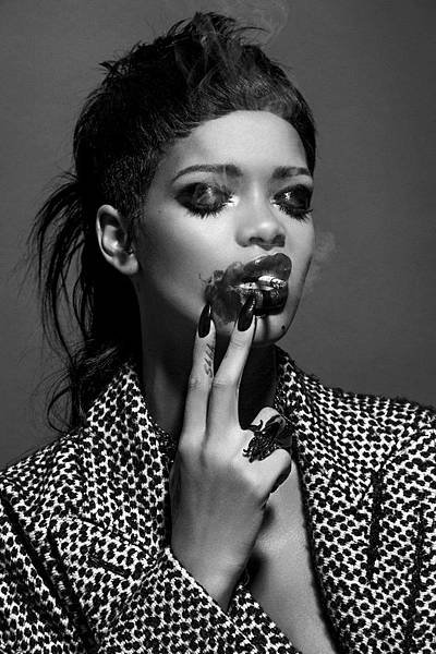 Rihanna-Inez-Vinoodh8-730x1098.jpg