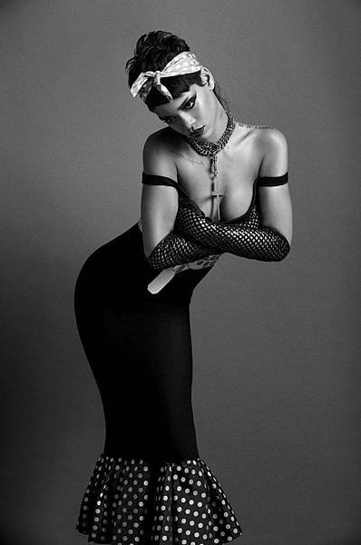 Rihanna-Inez-Vinoodh11-730x1102.jpg