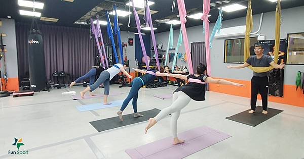 Aerial-Yoga-漂浮島-空中瑜珈掛布-6米（瑜伽吊床/彈力瑜珈布/漂浮核心布/療癒空瑜）Fun Sport fit