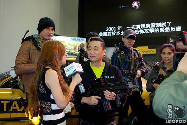 麥卡貝在電玩展 (1).jpg