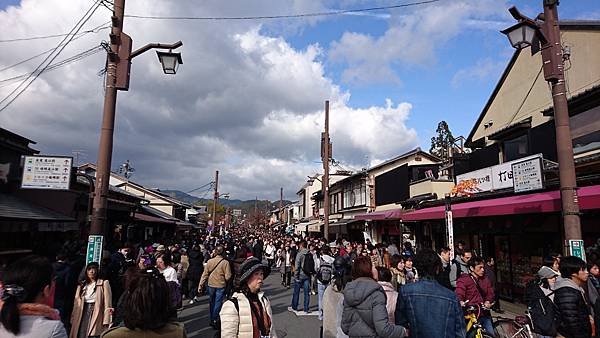 【京都│嵐山】賞楓推薦景點：京都嵐山，人生第一次賞楓去，您要