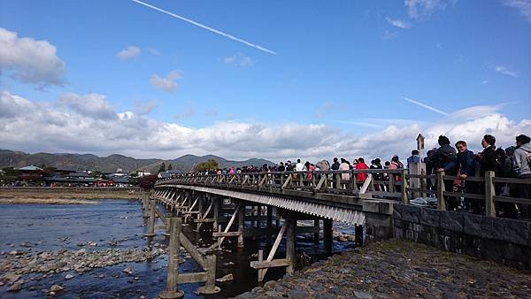 【京都│嵐山】賞楓推薦景點：京都嵐山，人生第一次賞楓去，您要