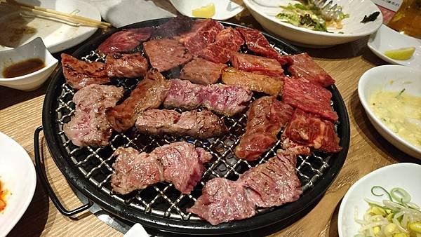 【日本│大阪】在大阪想吃燒肉的話？燒肉控推薦大阪13間燒肉店