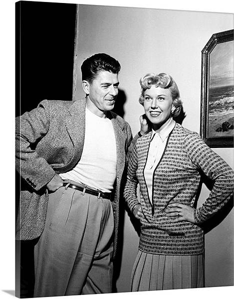 the-winning-team-from-left-ronald-reagan-doris-day-on-set-1952,2408840.jpg