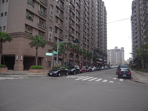 新竹縣竹北市臻愛香榭店面~稀有出售