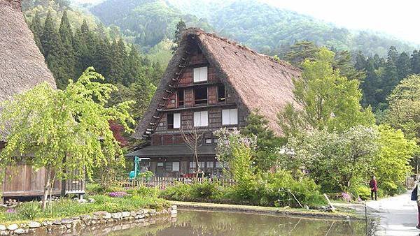 2012.0513~0517北陸5天~立山雪の壁、高山、金澤、白川合掌村、宿 百選溫泉 瑠璃光~