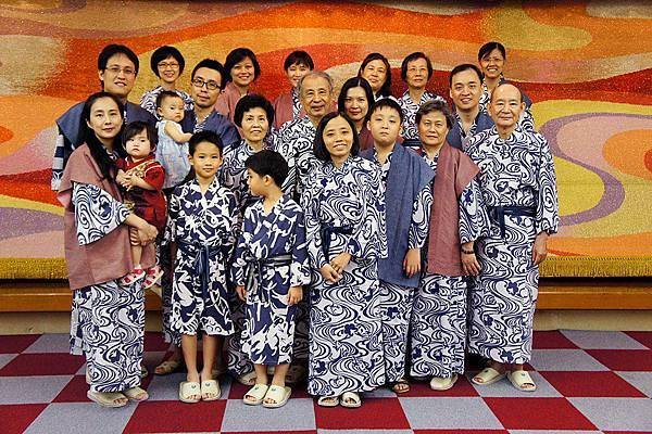 2012.0815~0819九州5天~枊川扁舟悠遊好風光，自製蕎麥麵從粉到麵太有趣，菊池溪谷好山好水好美，宿 杖立溫泉2晚好享受！