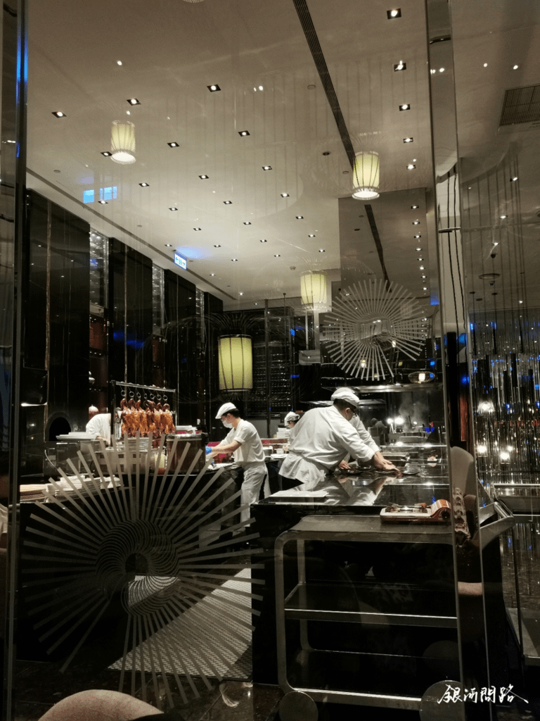 食記【紫艷中餐廳YEN】台北W Hotel 31F景觀餐廳丨創意粵式料理丨難忘的西施泡飯、紫艷片皮鴨6-1.png