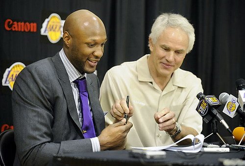 Mitch Kupchak Odom.jpg