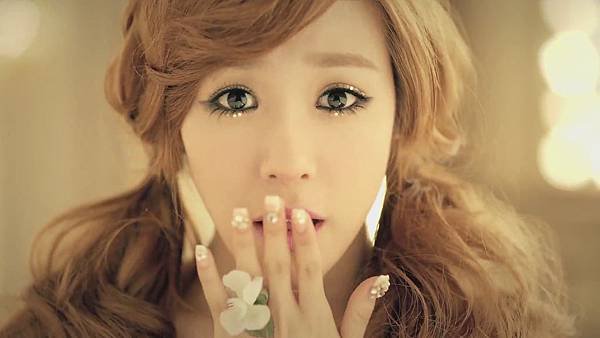 TaeTiSeo - Twinkle Teaser (Tiffany) 4