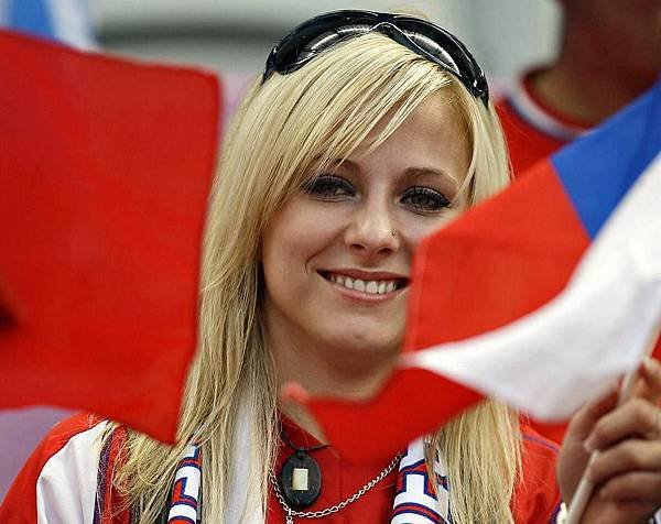 cute-and-crazy-fans-of-euro-football-06