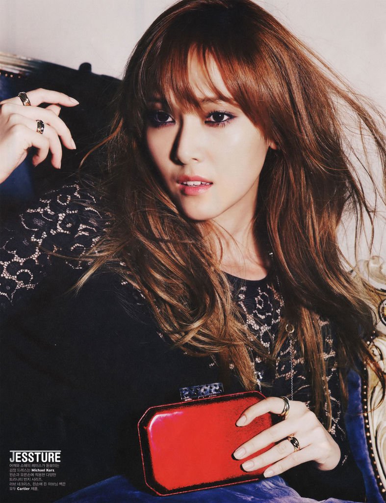 jessica-w-magazine-5