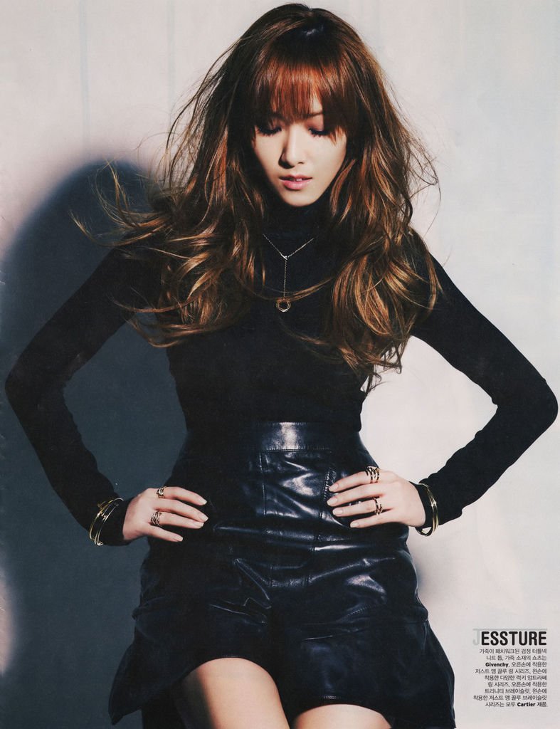 jessica-w-magazine-7