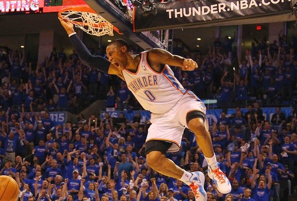 Russell-Westbrook-dunk_232602