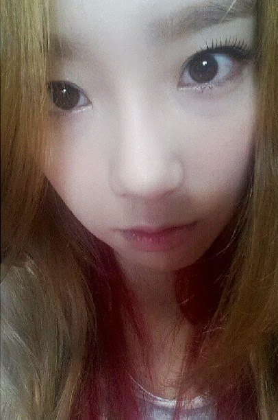 snsd taeyeon selca.jpg