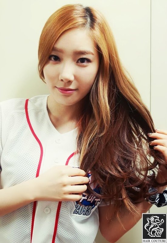 snsd taeyeon hair couture.jpg