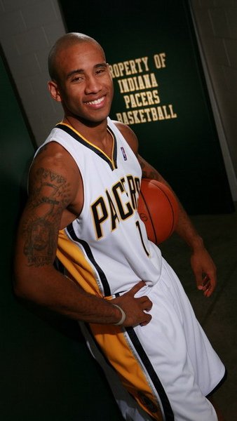 Dahntay Jones.jpg