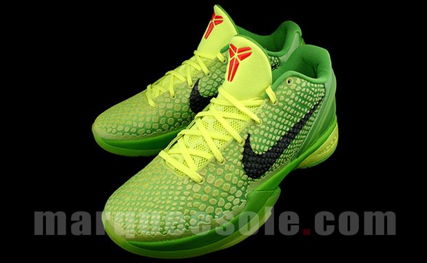 Nike-Zoom-Kobe-VI-Christmas-01.jpg