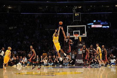 video-jour-kobe-bryant-aka-mr-clutch-L-1.jpg