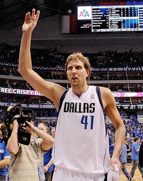 Dirk Nowitzki 18.jpg