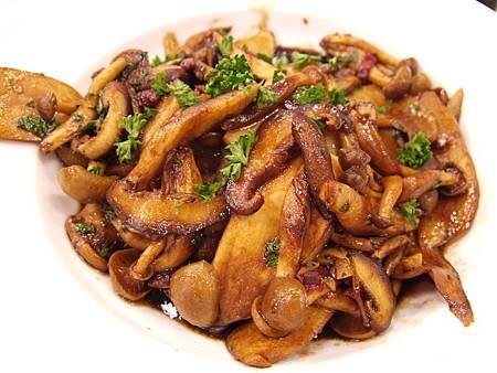 義大利陳年醋拌野菇.jpg