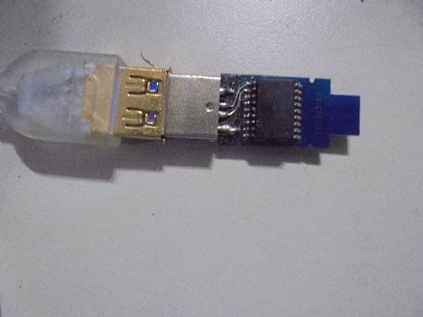 【撞斷接腳】白牌USB Key安全金鑰→必需插在店裏的營業用