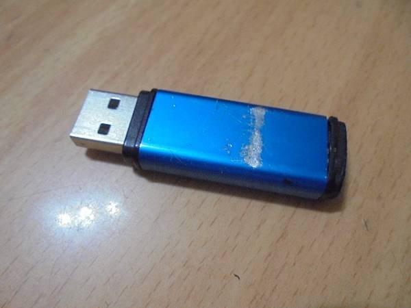 【撞斷接腳】白牌USB Key安全金鑰→必需插在店裏的營業用