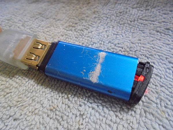 【拆殼判定】白牌USB Key安全金鑰→必需插在店裏的營業用