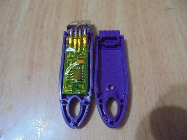 【拆殼接補】不知名品牌USB鑰匙USB Key安全金鑰→先插