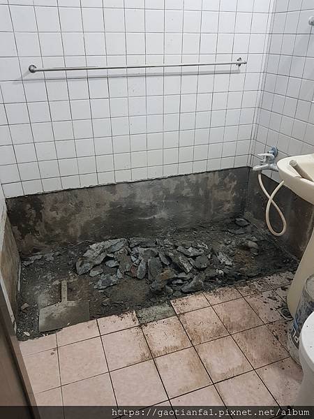 浴缸拆除修補磁磚無障礙空間