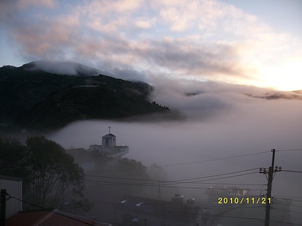 原鄉部落-日出中的雲海01 (10).jpg