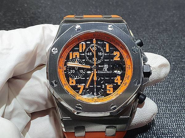 台南愛彼【火山橘】AP錶 RoyalOakOffshore 