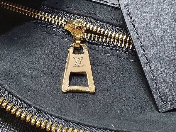 Louis Vuitton【行李箱手袋】LV M45393 