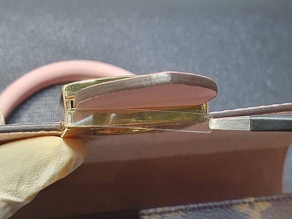 Louis Vuitton【LOCKY BB】LV M440