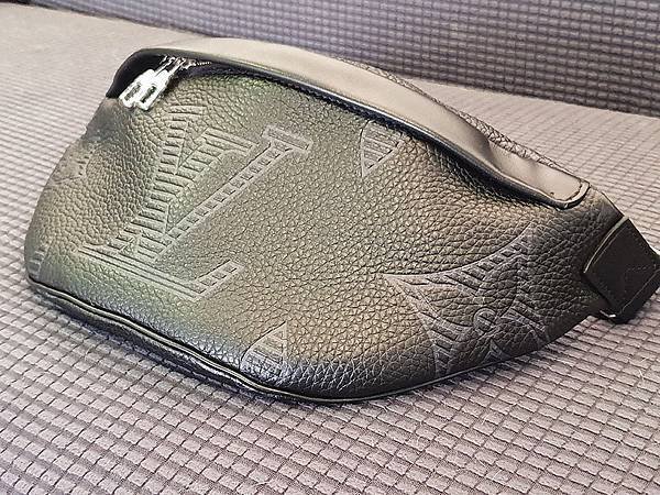 Louis Vuitton【DISCOVERY】LV M57