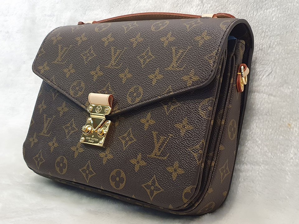 Louis Vuitton【郵差包】LV Pochette 