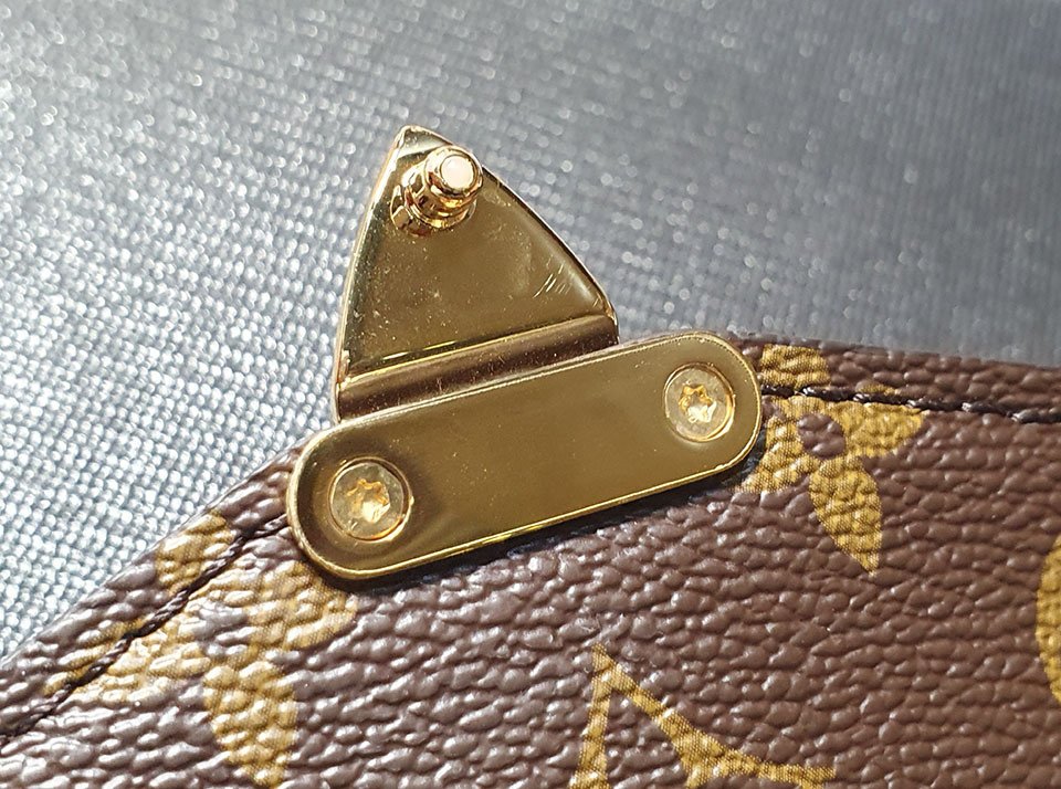 Louis Vuitton【郵差包】LV Pochette 