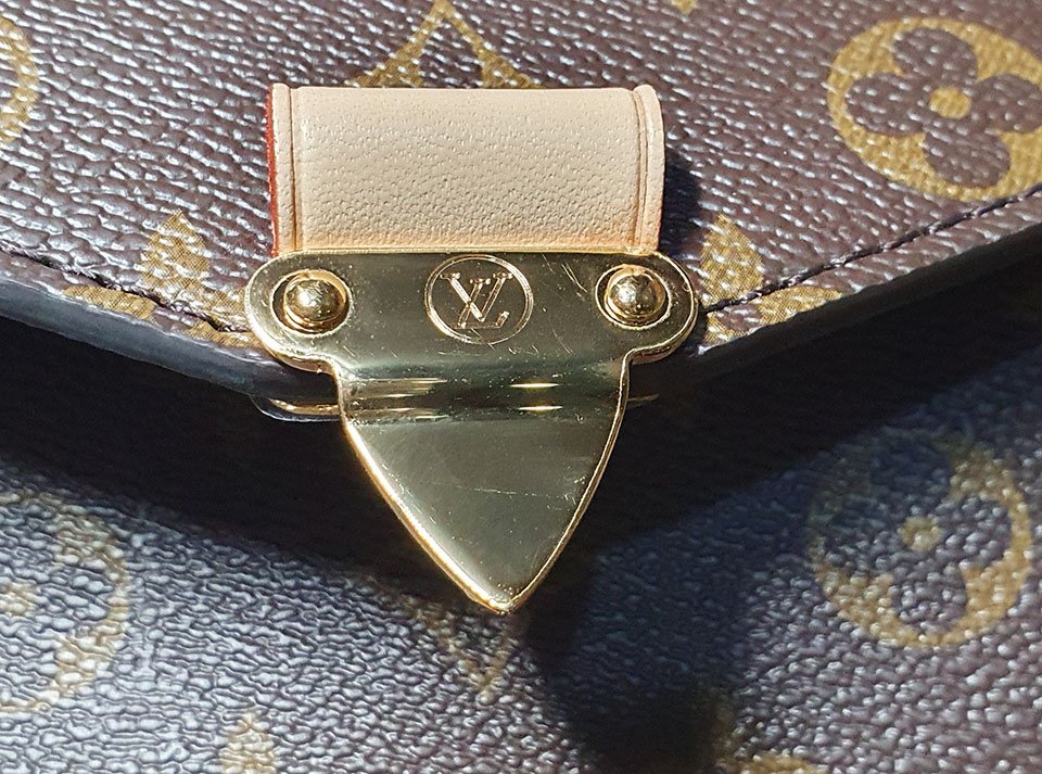 Louis Vuitton【郵差包】LV Pochette 