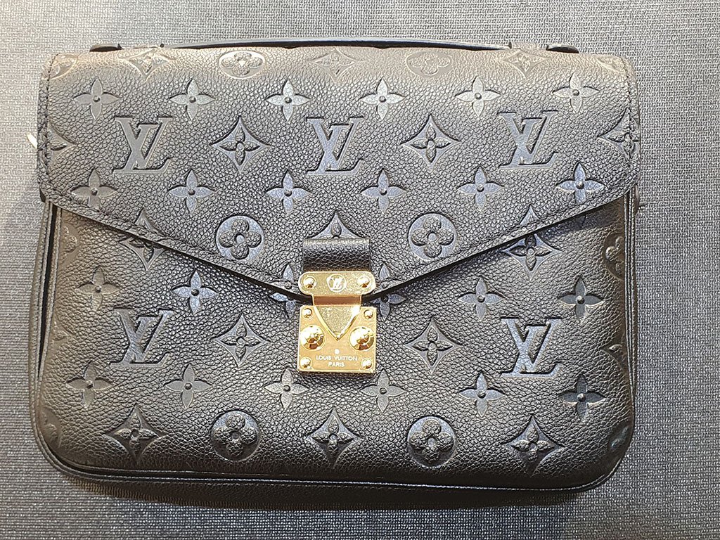 Louis Vuitton【學院包】LV Pochette 