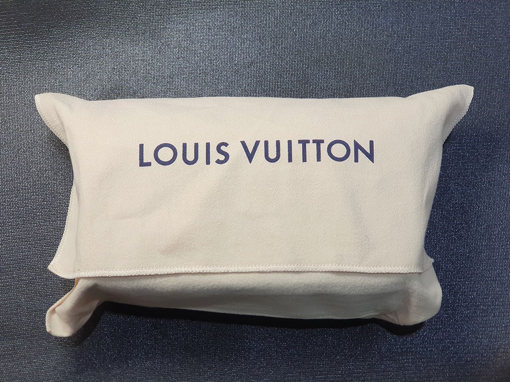 Louis Vuitton【新款郵差包】LV Pochett