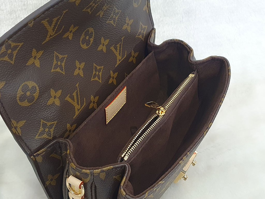 Louis Vuitton【新款郵差包】LV Pochett